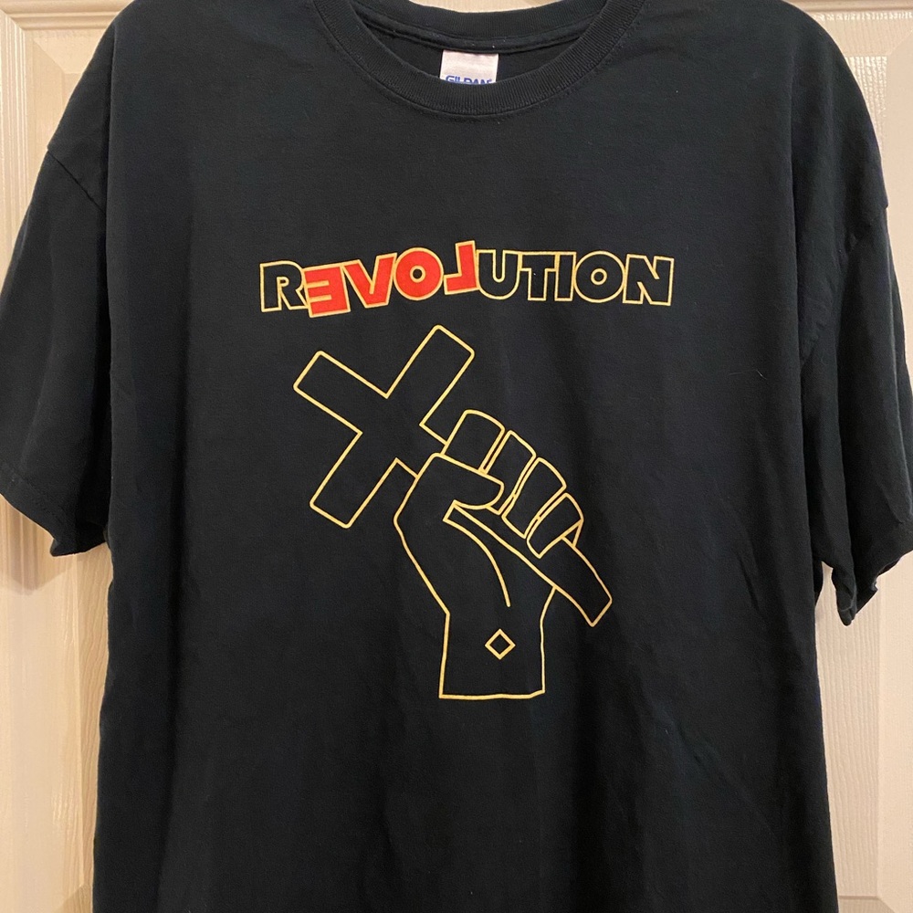 Vintage Y2K The Ultimate [Love] In Revolution Jesus Tee